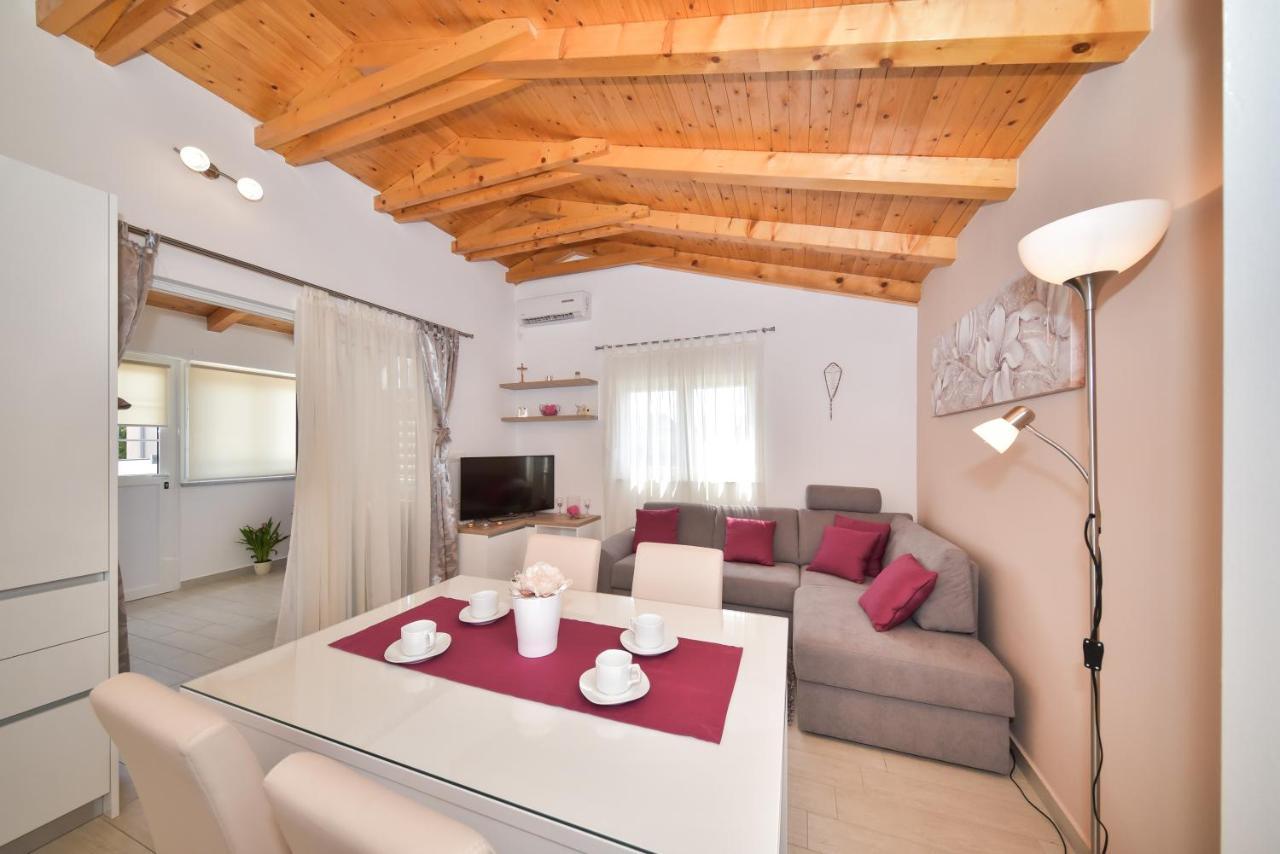 Apartment Irena Posedarje Zewnętrze zdjęcie