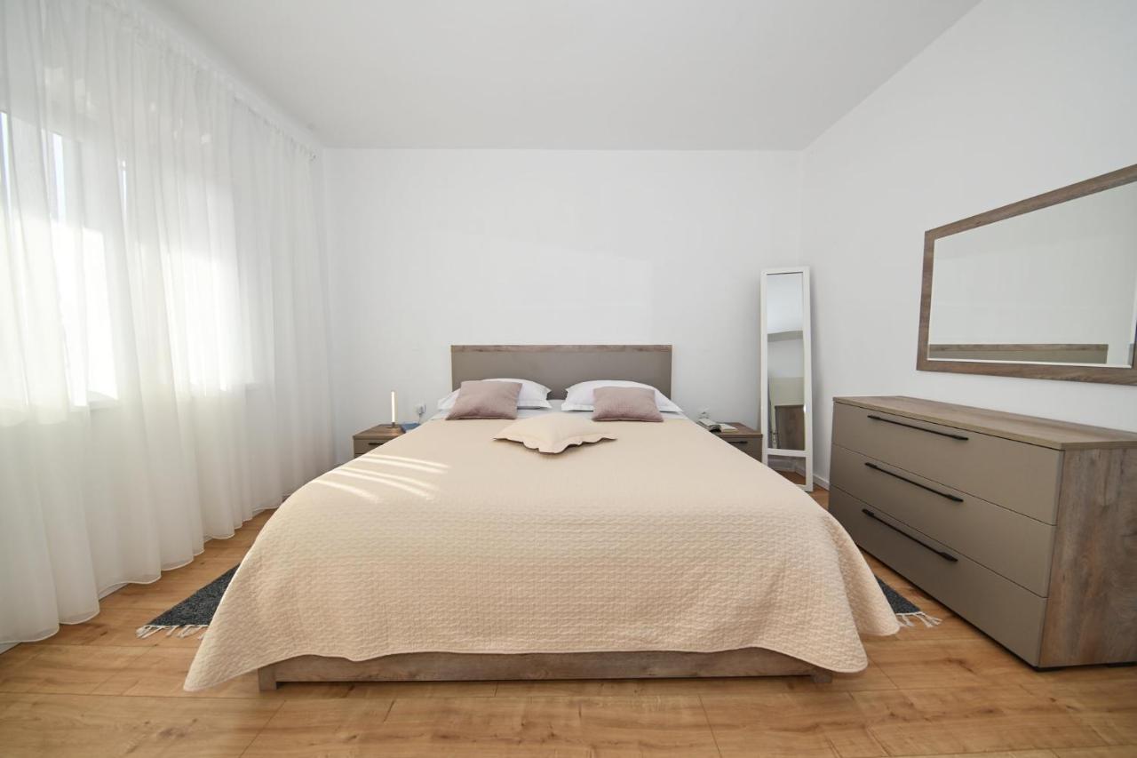 Apartment Irena Posedarje Zewnętrze zdjęcie